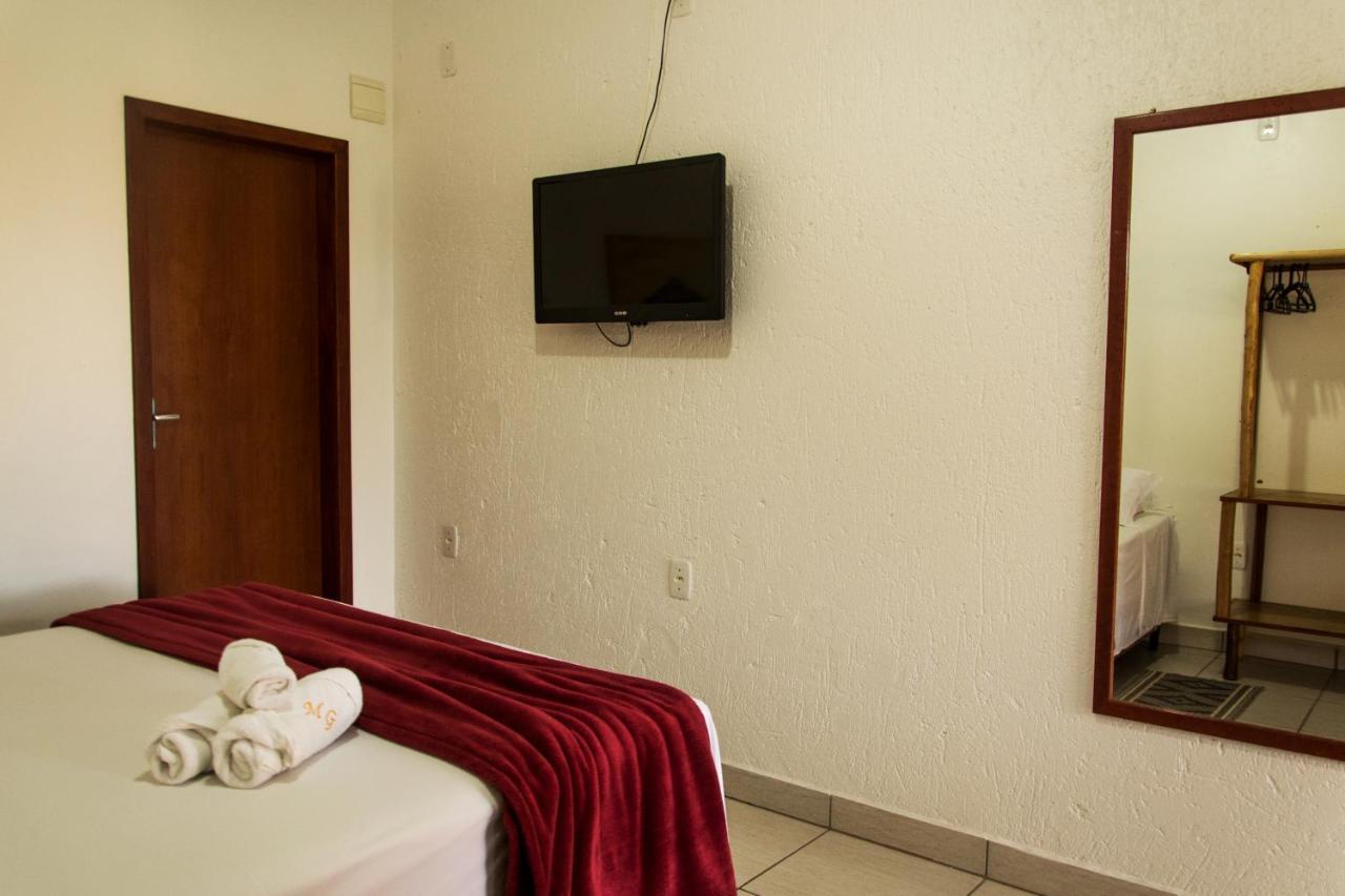 Morada Do Gabriel Hotel กวาร์ดาโดเอมบาอู ภายนอก รูปภาพ