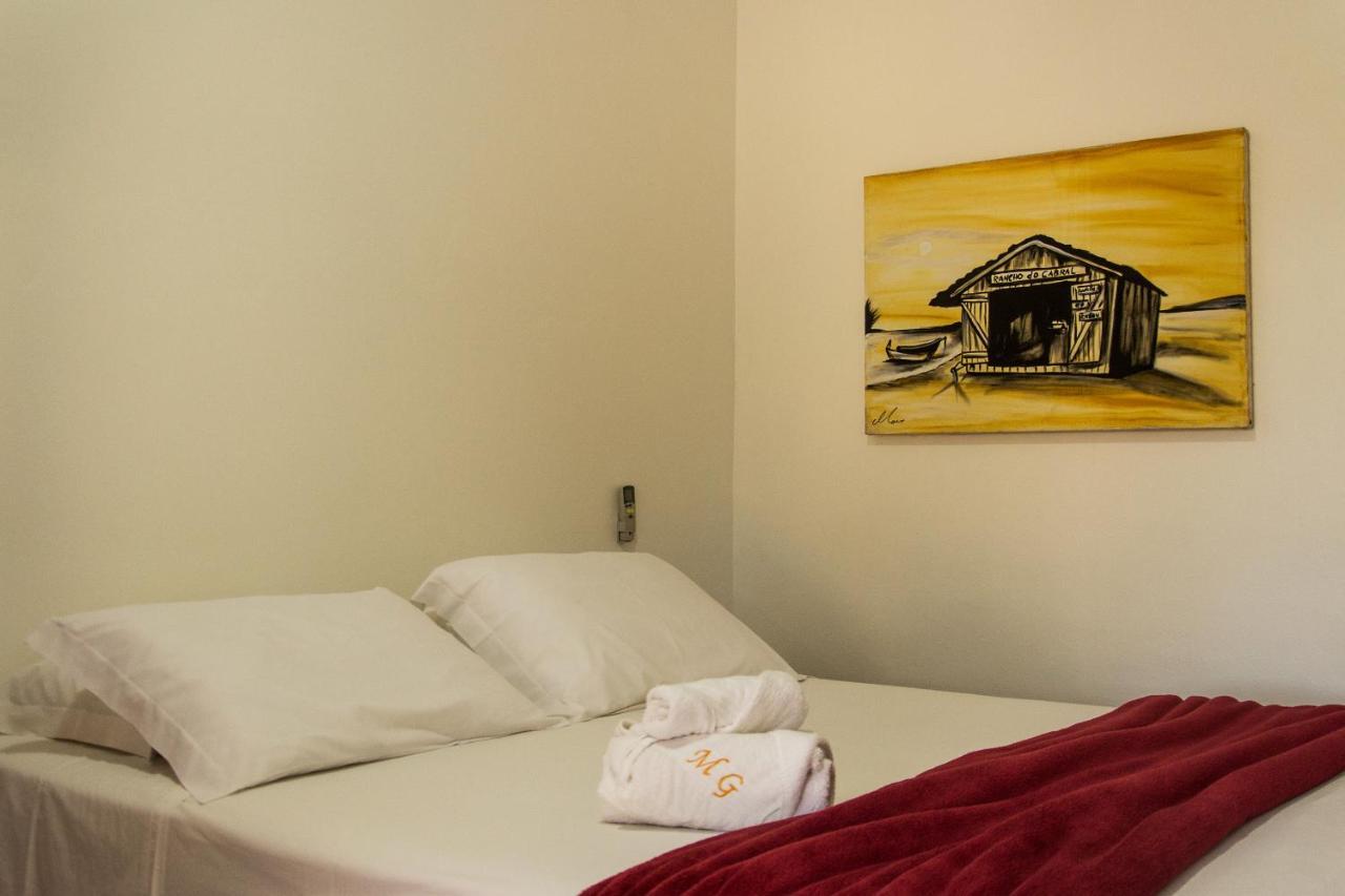 Morada Do Gabriel Hotel กวาร์ดาโดเอมบาอู ภายนอก รูปภาพ